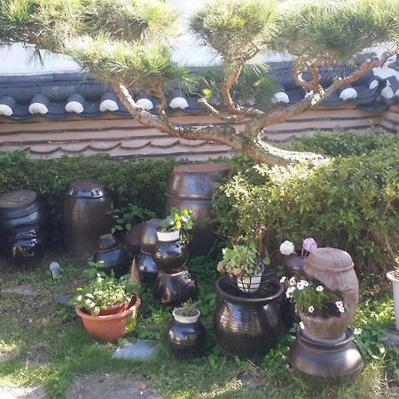 Yeonwoodang Guesthouse Jeonju Eksteriør bilde