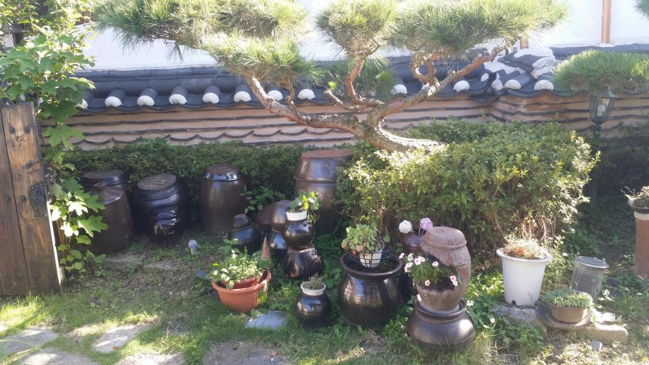 Yeonwoodang Guesthouse Jeonju Eksteriør bilde